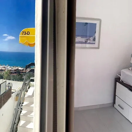 דירה Fabulous Upper Floor Sea View *