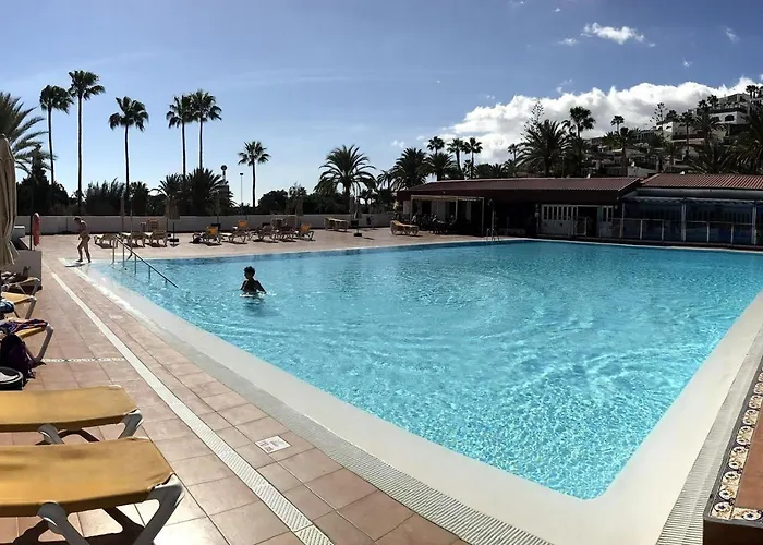 Fabulous Upper Floor Sea View Apartament