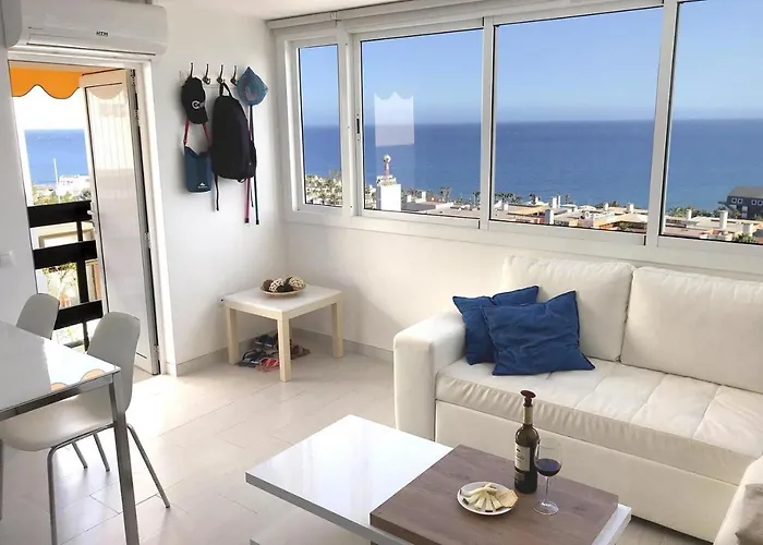 Fabulous Upper Floor Sea View Apartament