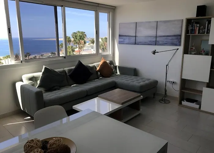 Fabulous Upper Floor Sea View Apartament *